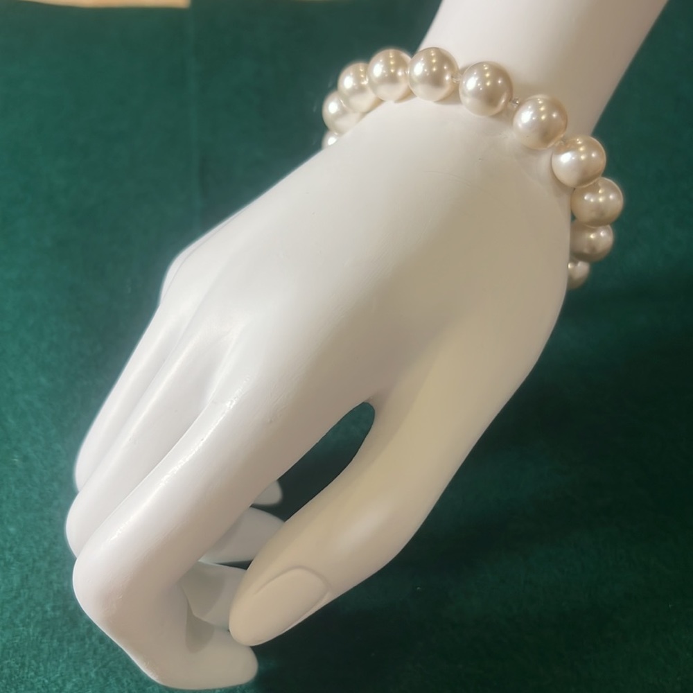 Sample pristine bracelet- Swarovski Crystal Pearl sterling silver. NWT